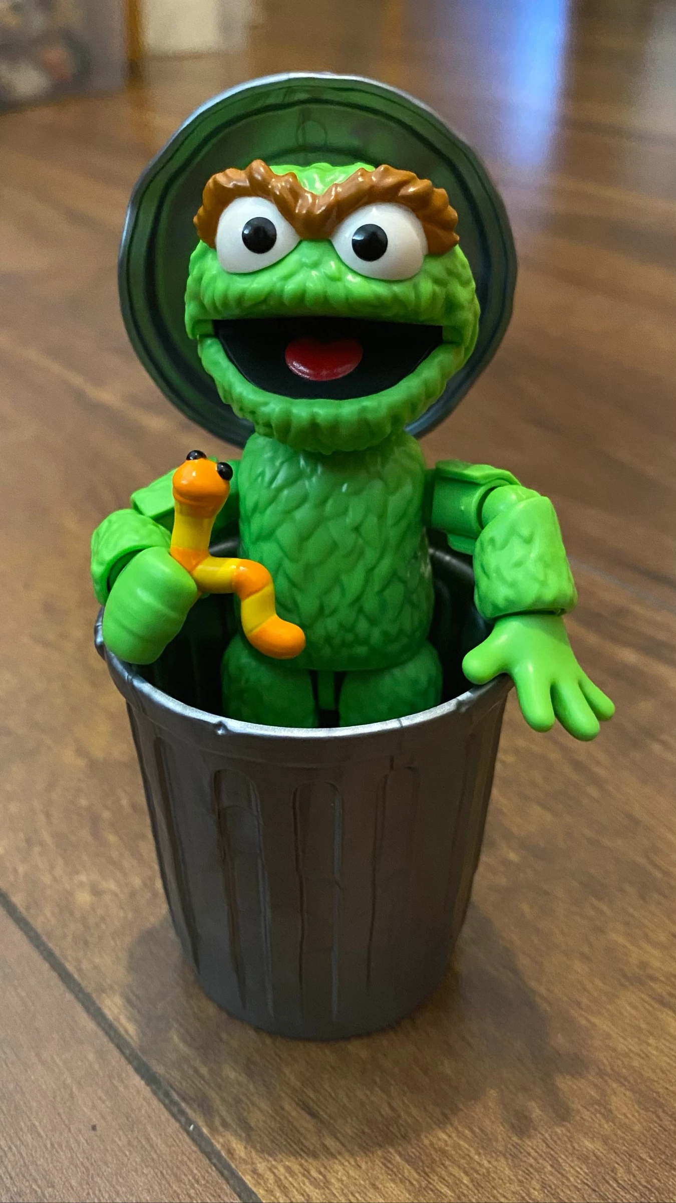 Sesame Street Oscar Figure – photo 4
